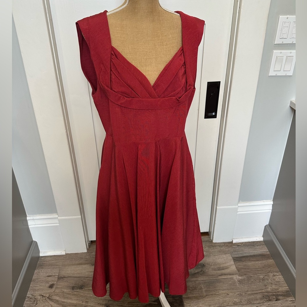 Candice Gwinn Red Pleated Sweetheart Midi Dress for Weddings